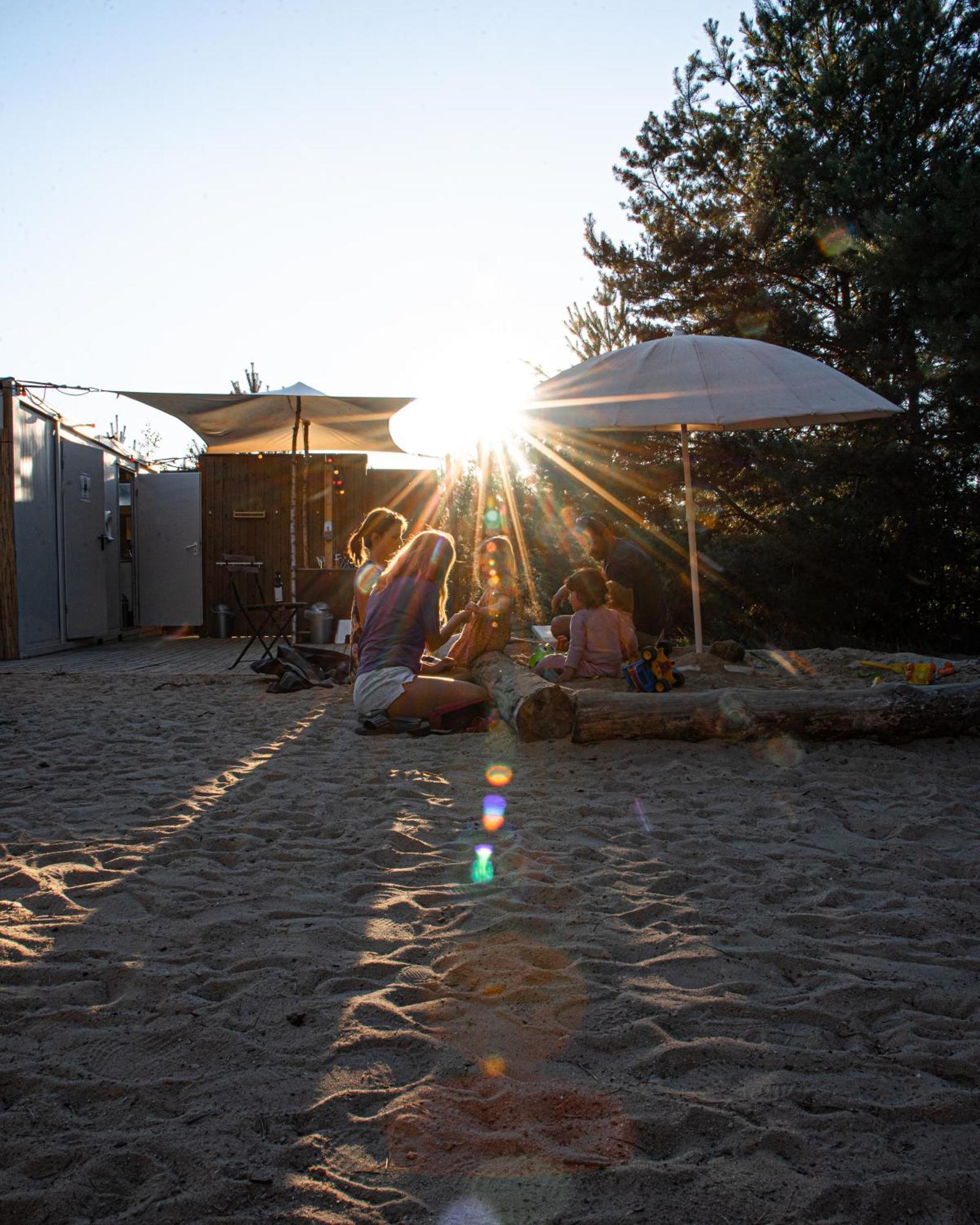 Raus Und Gut Glamping Am Graebendorfer See Drebkau Exterior foto